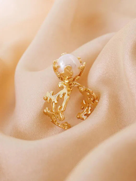 Gold Engraved Pearl Ring