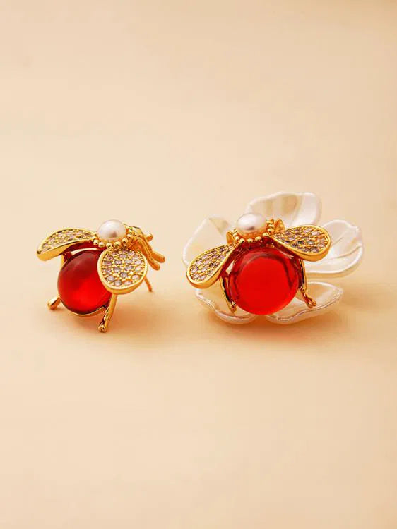 BEETLE RED STUD EARRINGS