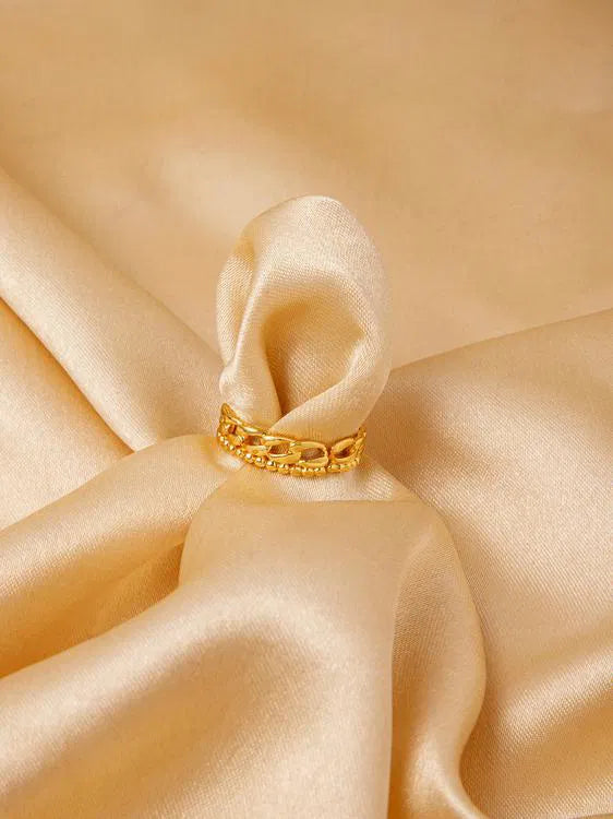 GOLDEN CHAIN RING