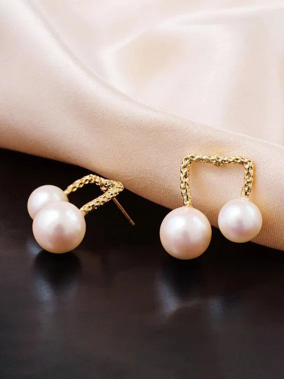 Dazzling Pearl Earrings