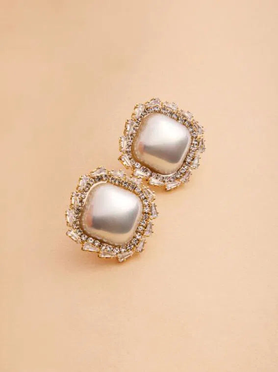 Dazzling Pearl Earrings