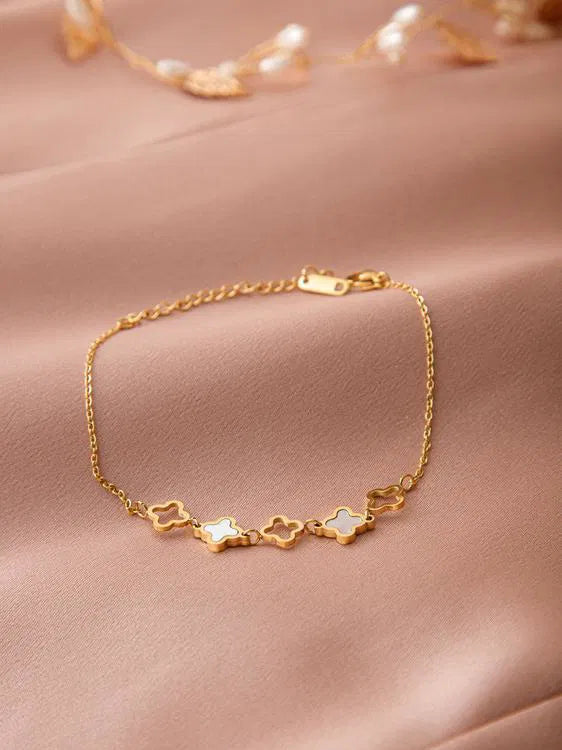 Clover Chain Bracelet