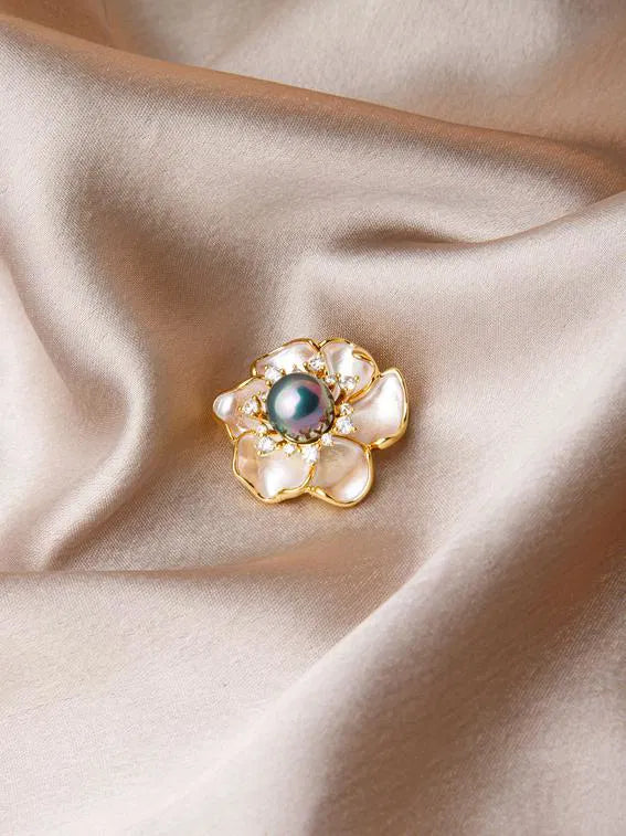 Golden Flower Natural Brooches