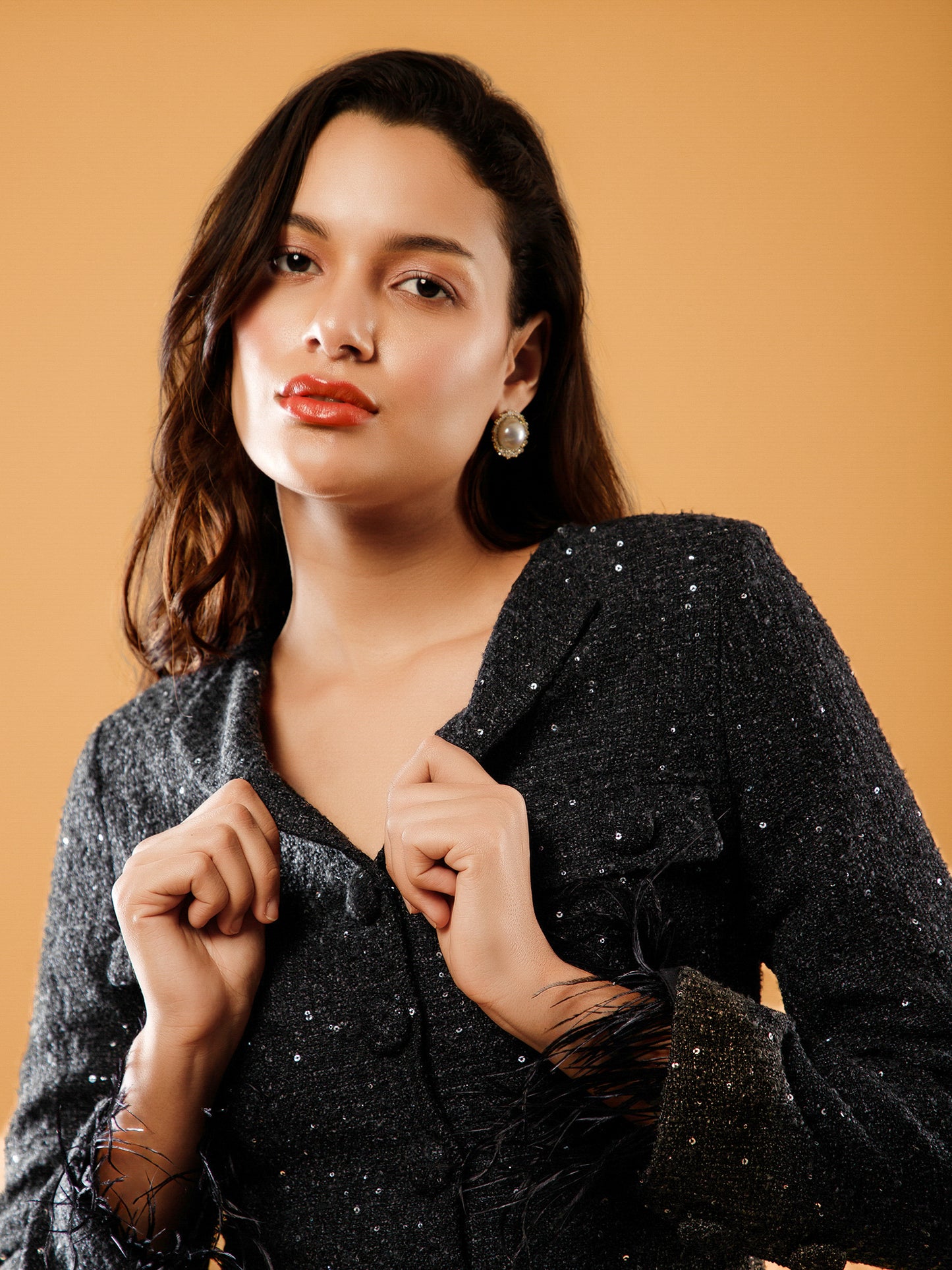 TEXTURED WEAVE BLACK BLAZER