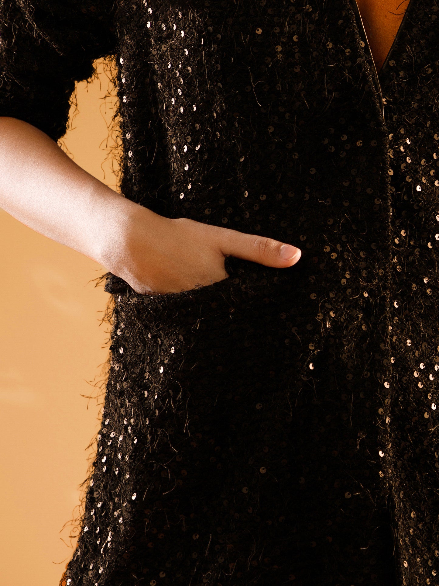 TEXTURED WEAVE BLACK BLAZER