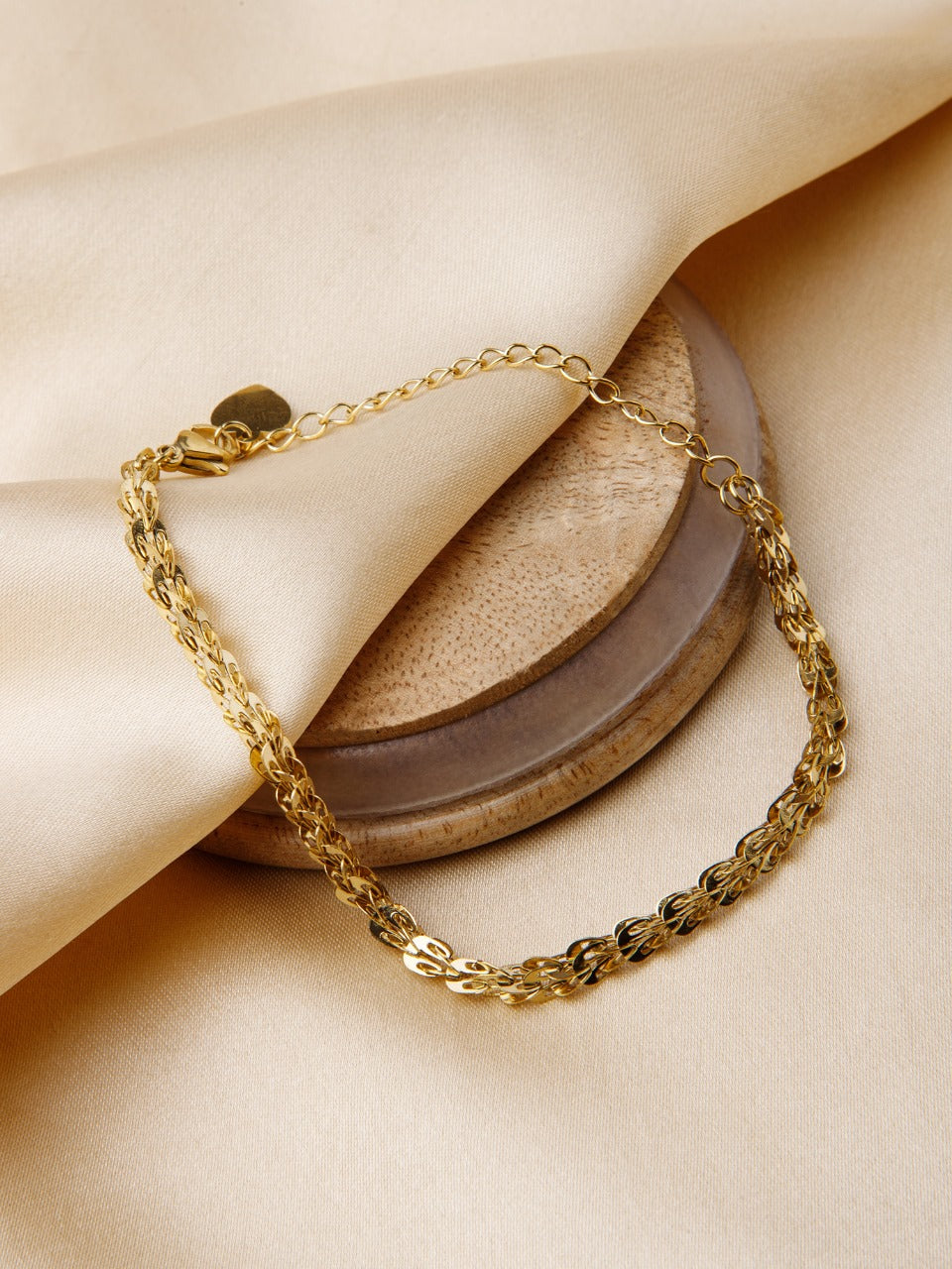 Intricate Gold-Plated Chain Bracelet – Classic & Elegant