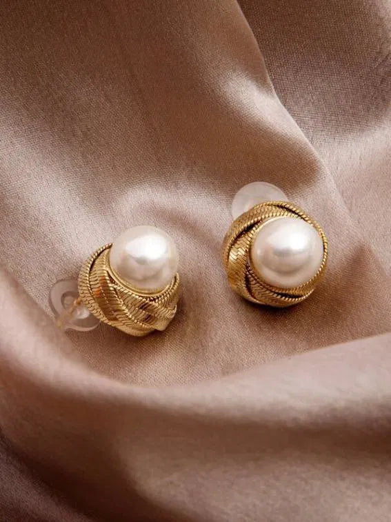 Pearl Gold Drop Earrings
