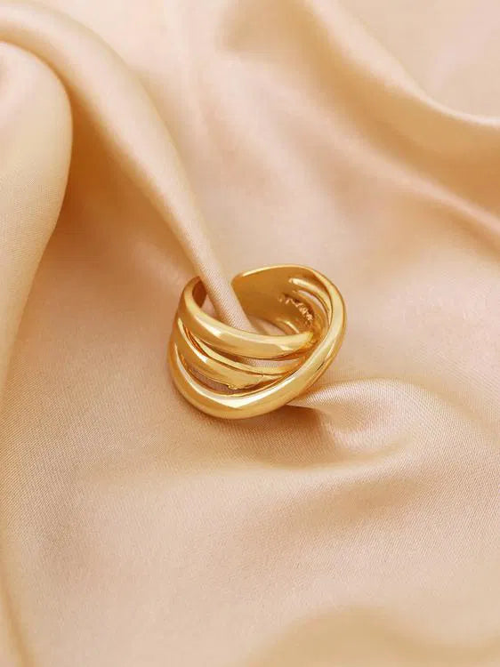 GOLD SWIRL RING
